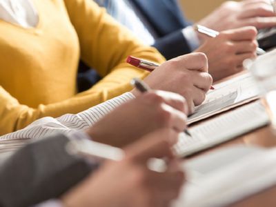 На совершенствование квалификации работников - 2,8 млн. евро - Экономика и бизнес