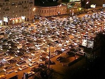 В центре Москвы два водителя в пробке устроили кулачные бои - Хобби, отдых и развлечения