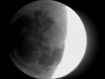 Visiškas Mėnulio užtemimas bus matomas ir Lietuvoje                 - Lietuva ir Baltijos šalys