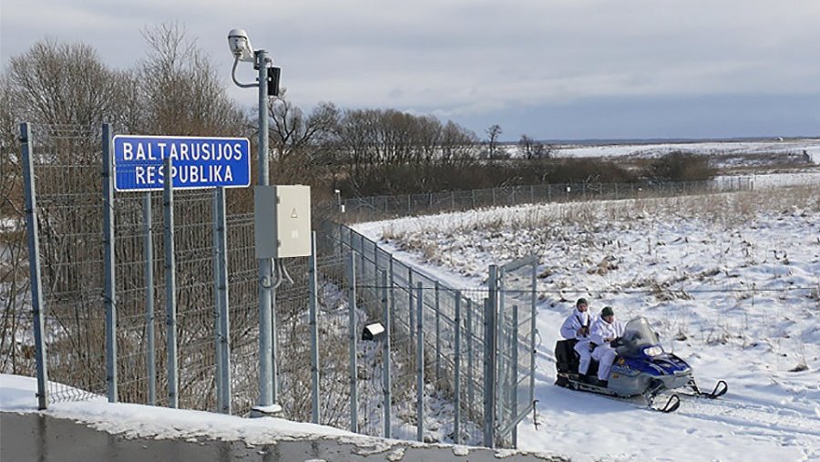 В районе Игналины из реки выловлена крупная партия контрабандных сигарет - Литва и страны Балтии