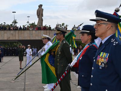 В Рио-де-Жанейро годовщину победы над фашизмом по традиции отметили парадом - В Мире
