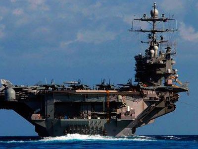 Американский авианосец "Джордж Буш" приблизился к Черному морю - В Мире