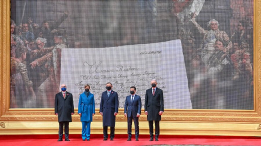 Президенты Литвы, Польши, Эстонии, Латвии и Украины подписали совместную декларацию - В Мире