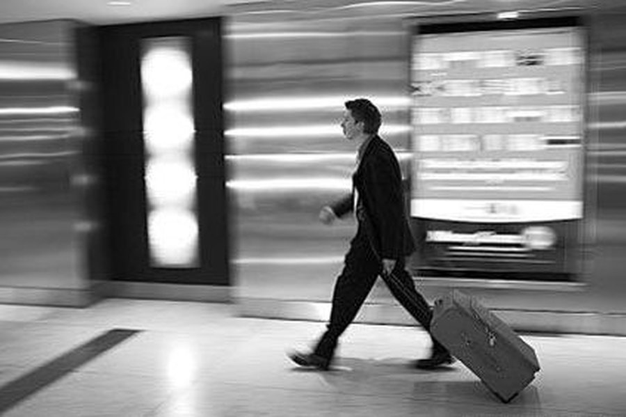 Студенты в Литве против того, чтобы их «держали за колючей проволокой»
 - Литва и страны Балтии