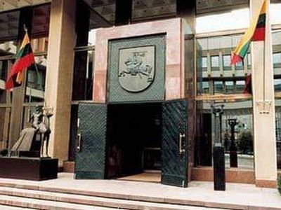 Почти половина парламентариев владеют акциями предприятий - Литва и страны Балтии