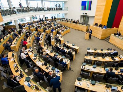 Seimas nemato kliūčių keisti tėvystės atostogų suteikimo tvarką - Lietuva ir Baltijos šalys