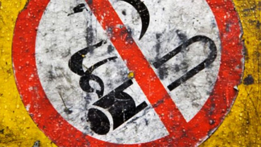 Курить нельзя будет и на собственном балконе? - В Висагинасе