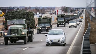 МОК предупреждает о передвижении по дорогам страны большого количества военной техники