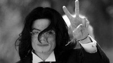 Причиной смерти Майкла Джексона стала передозировка пропофола