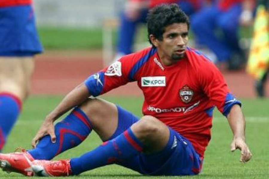 У футболиста ЦСКА в Москве угнали BMW - Культурные и спортивные мероприятия