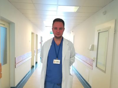 Роман Карташов: «Если у хирурга есть руки, ему достаточно скальпеля» - В Висагинасе