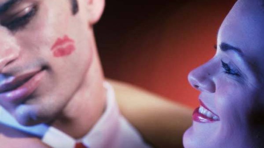 В мире отмечают День поцелуев - Хобби, отдых и развлечения