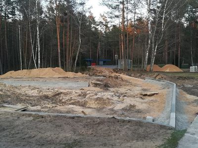 На железнодорожном вокзале появится автостоянка - В Висагинасе