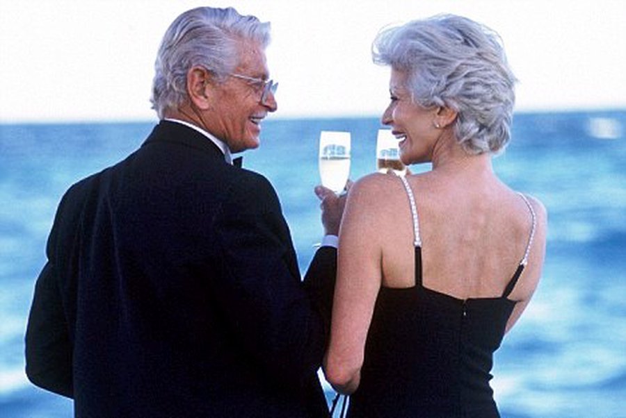 Секрет вечной молодости раскопали в волосах                  - Наука и здоровье