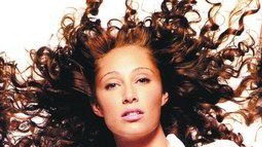 Пышная прическа спасла американку от пули экс-возлюбленного - Хобби, отдых и развлечения