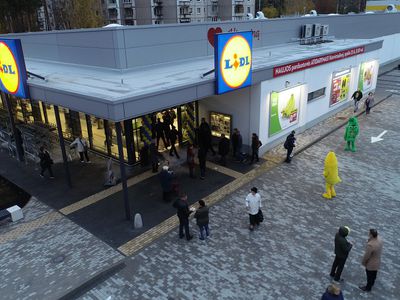 СМИ: "Lidl" в этом году по продажам обгонит "Norfa" - Литва и страны Балтии