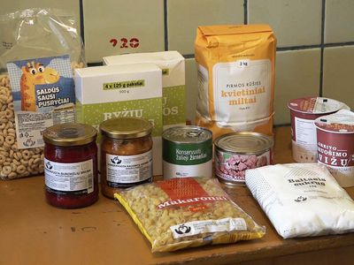 Выдача продуктов малоимущим - до 22 октября (видео) - В Висагинасе