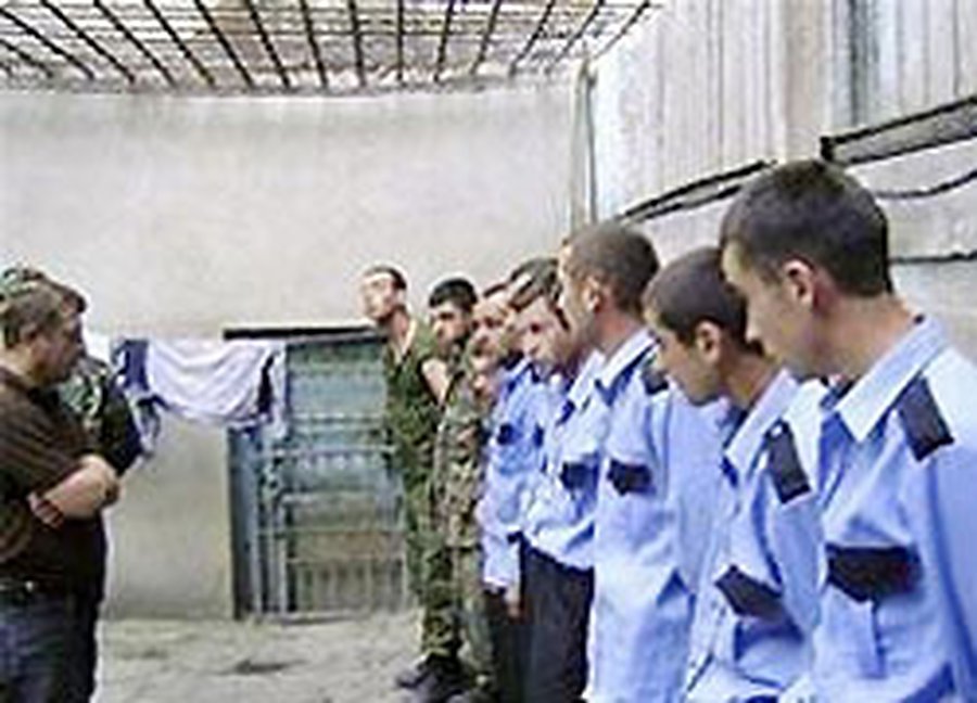 Грузины сдавались в плен сотнями - В Мире