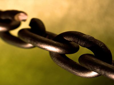 Greenpeace заблокировал платформу «Газпром нефти» в голландском порту - В Мире