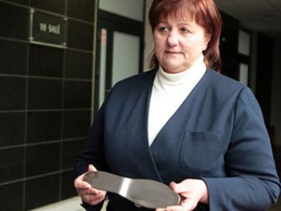 Литовскую больницу засудили за оставленную в пациентке лопатку Ревердена
 - Наука и здоровье