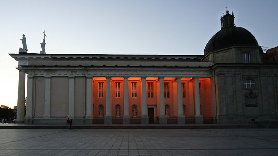 Проблемы нацменьшинств в Литве распределили на три министерства и одну комиссию - Литва и страны Балтии