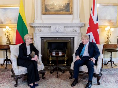 В ходе встречи И. Шимоните с премьер-министром Великобритании обсуждалась ситуация с безопасностью в Европе - В Мире