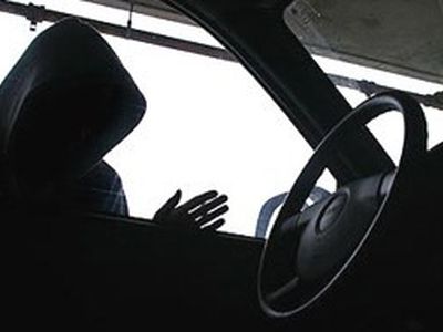 Угонщик заснул на месте преступления - Хобби, отдых и развлечения