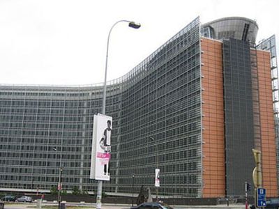 Еврокомиссия грозит судом восьми странам за Третий энергопакет
 - В Мире