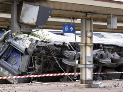 Traukinio avarijos Prancūzijoje liudininkas: turėjau peržengti žmogų be  galvos
 - Pasaulyje