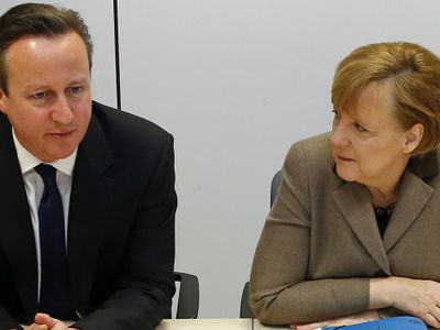 Spiegel: Британия "угрожает" Меркель выходом из ЕС - В Мире