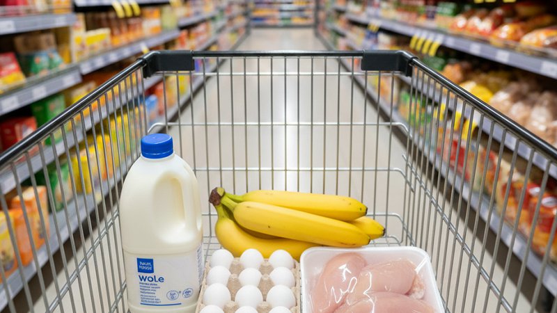 Продуктовая корзина дорожает медленнее, но дешевле не становится - Литва и страны Балтии