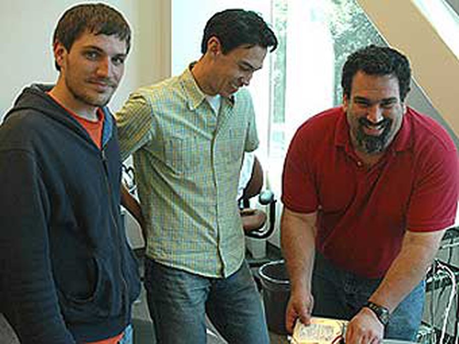 Жесткие диски смогут хранить данные тысячу лет - IT новости