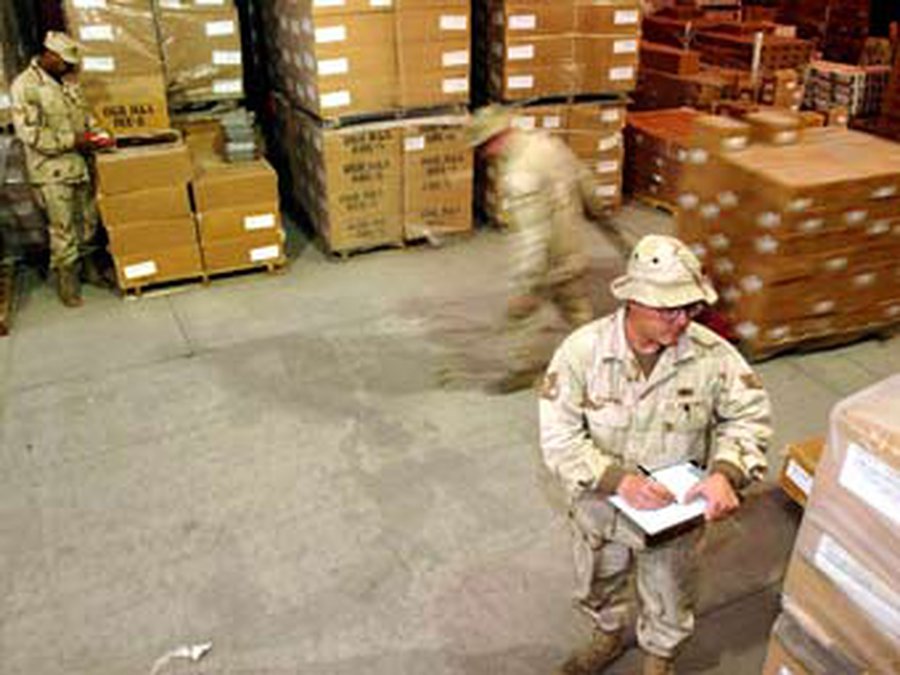 Киргизский суд попросили объявить авиабазу США вне закона - В Мире