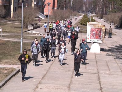 Красота — среди бегущих!
                                                                                                                             - В Висагинасе