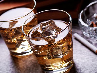 Подорожание алкоголя и табака в Литве не принесёт пользы - Литва и страны Балтии