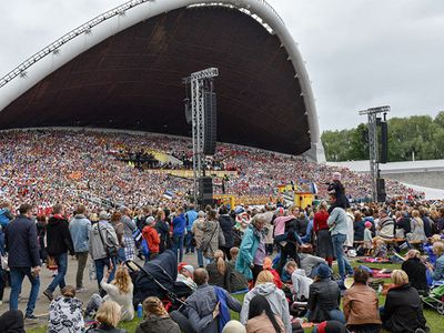 Для участников Праздника песни - бесплатный проезд на общественном транспорте - Литва и страны Балтии