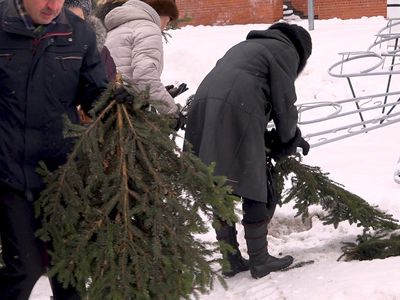 Акция "Принеси рождество в свой дом" на площади Сантарвес - В Висагинасе