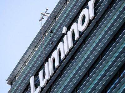 Еще один банк в Литве увеличил плату за обналичивание денег - Литва и страны Балтии