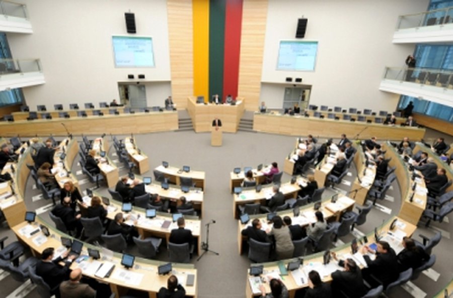 Septynios partijos, išankstiniais duomenimis, taps parlamentinėmis - Lietuva ir Baltijos šalys