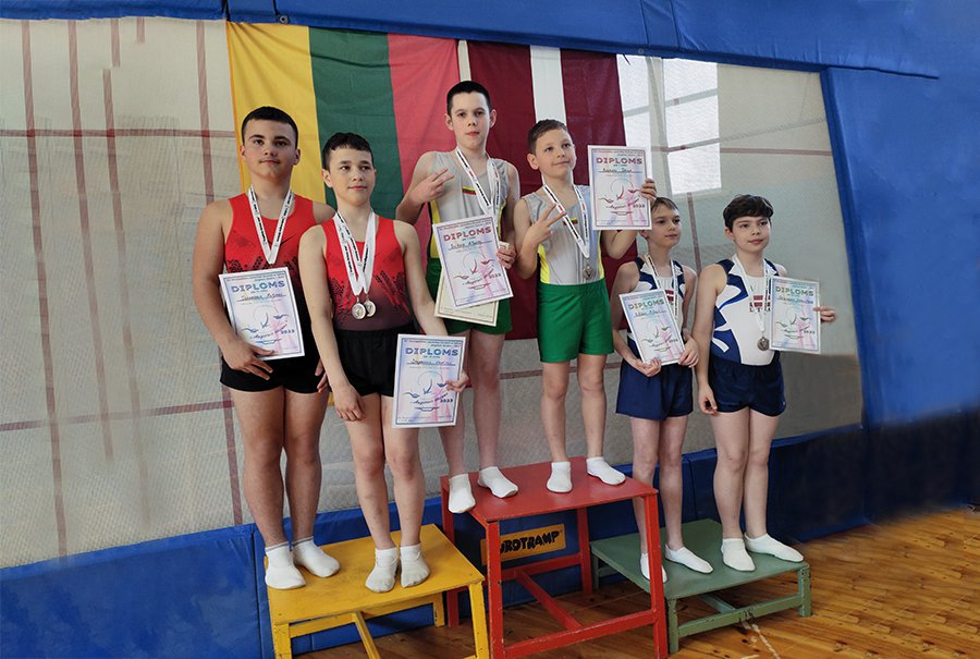 Висагинские батутисты вновь лучшие - Висагинас и висагинцы