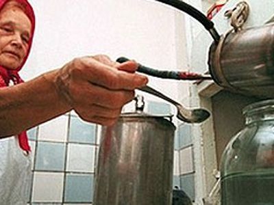 Литовские фермеры будут гнать самогон законно - Литва и страны Балтии