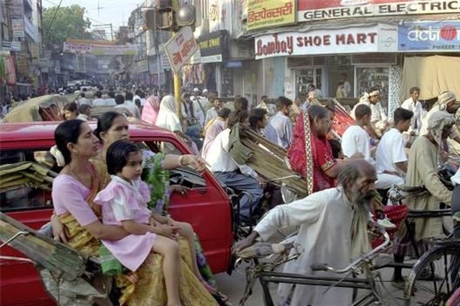 Жителей Индии соблазняют на стерилизацию самой дешевой в мире машиной                          - В Мире