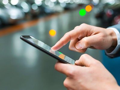 Отмена роуминга в ЕС привела к росту цифрового трафика и удорожанию мобильной связи - В Мире