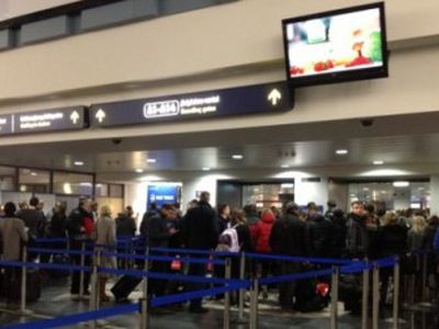 В Литве пьяный телефонный террорист остановил работу аэропорта, сообщив о бомбе в самолете в Москву - Литва и страны Балтии