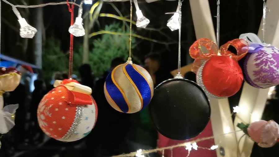 Как прошел праздник зажжения огней на городской елке (видео) - В Висагинасе