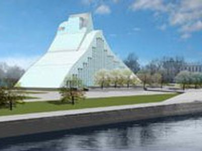 Латвийский «Замок света» строят гастарбайтеры - Литва и страны Балтии