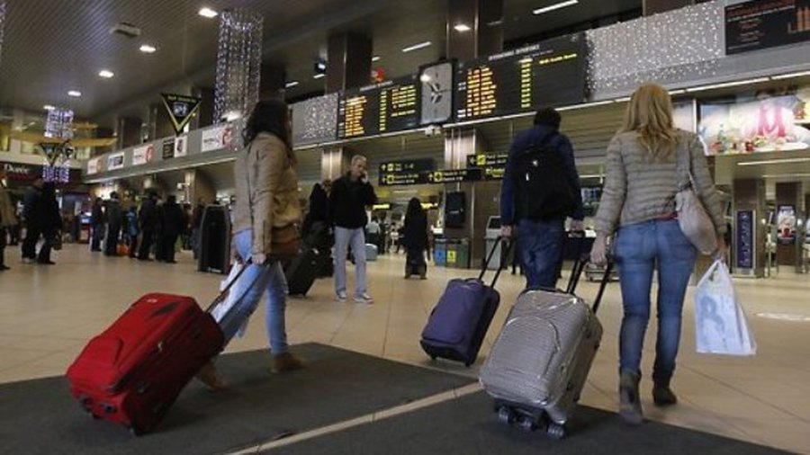 Великобритания открыла границы для болгар и румын - В Мире