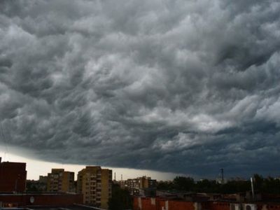 Спасатели предупреждают: после жары возможен шквал - Литва и страны Балтии