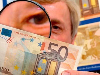 Задержаны распространители поддельных евро - Происшествия и криминал