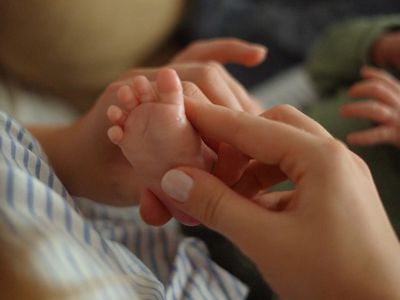 В Литве и по всему миру отмечают важную дату - Всемирный день недоношенных детей (видео) - В Висагинасе